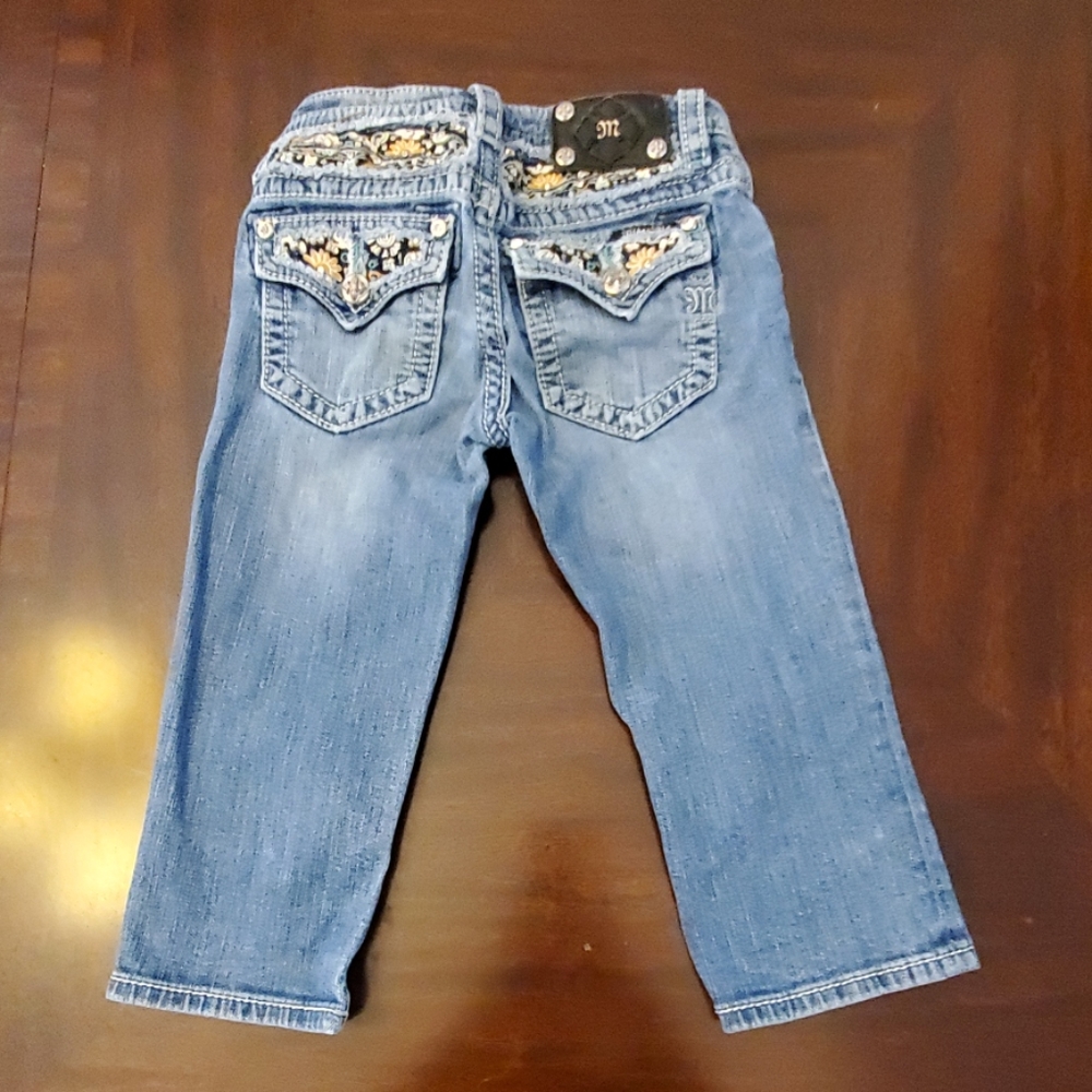 Jeans - Picture 2 of 6